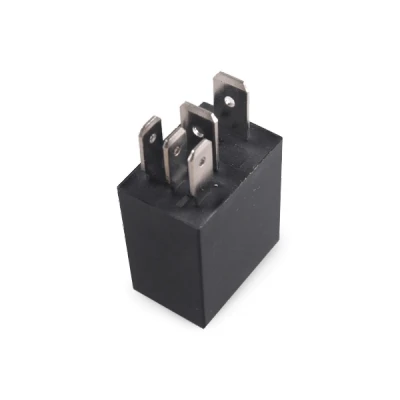 Bilde av Relè, drivstoffpumpe VEMO V15 71 0082