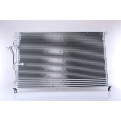 Bilde av NISSENS 94724 Kondensator uten tørker Aluminium 770 R 134a AUDI: A8 D3
