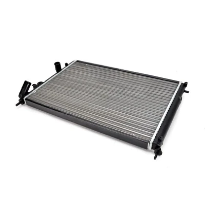Bilde av THERMOTEC D7R035TT Radiator 585 377 23 Automatisk girkasse, Manuel girkasse Kjøleribber satt sammen mekanisk