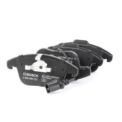 Bilde av BOSCH 0 986 494 372 Bremseklosser Low Metallic med integrert slitasjesensor antihyle blikk, kolbleklips VOLKSWAGEN: Sharan II, Tiguan I