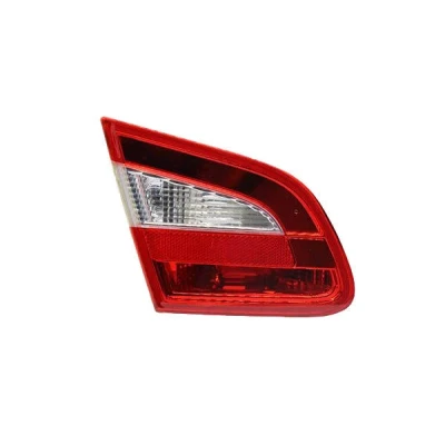 Bilde av DPA 89450882302 Baklykter venstre SKODA: Superb II Stasjonsvogn