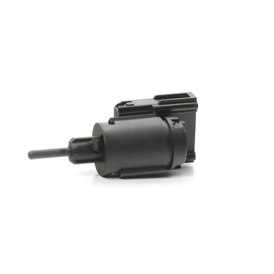 Bilde av VEMO Original Quality V10 73 0098 bremselysbryter manuell, elektrisk, manuell (fotdrift) 4 12 AUDI: A4 B6 Sedan, Avant, A3 Sportback