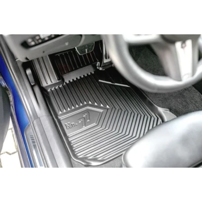 Bilde av FROGUM No. 77 77427747 Gulvmatte sett gummi foran og bak 4 svart Skreddersydd TOYOTA: Hilux VIII Pick up
