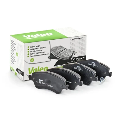 Bilde av VALEO 302115 Bremseklosser FIRST framaksel inkl. slitasjevarselkontakt med antihyle blikk TOYOTA: Auris Hatchback, Corolla X Sedan