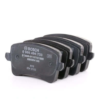 Bilde av BOSCH 0 986 494 733 Bremseklosser Low Metallic med antihyle blikk, skruer fjær, tilbehør AUDI: Q5, A4 B8 Avant, Allroad