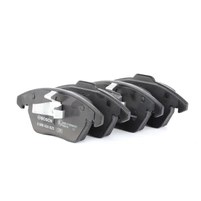 Bilde av BOSCH 0 986 424 825 Bremseklosser Low Metallic med antihyle blikk, kolbleklips PEUGEOT: 3008 I, 308 I Hatchback, 207 Hatchback
